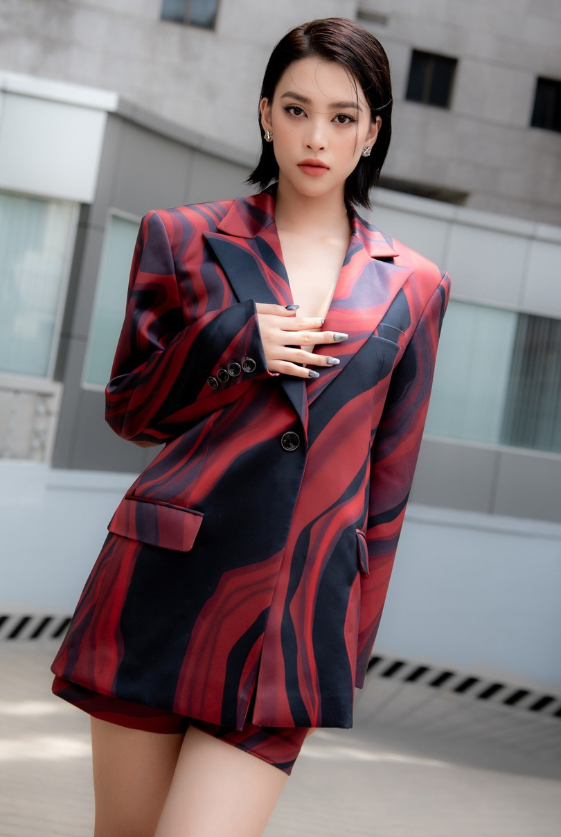 Mỹ nhân Miss World Vietnam đọ sắc