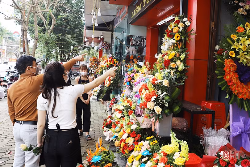 Dịp 8/3, hoa tươi ở Hà Tĩnh đắt khách