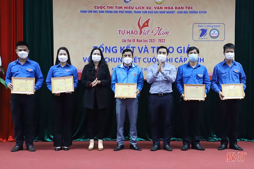 18 thí sinh đạt giải Cuộc thi “Tự hào Việt Nam” tỉnh Hà Tĩnh