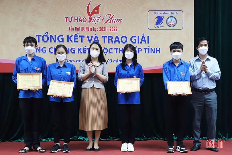 18 thí sinh đạt giải Cuộc thi “Tự hào Việt Nam” tỉnh Hà Tĩnh