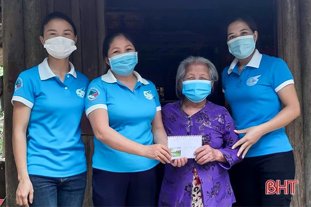 Phụ nữ Hà Tĩnh thi đua chào mừng thành công Đại hội Đại biểu Phụ nữ toàn quốc 