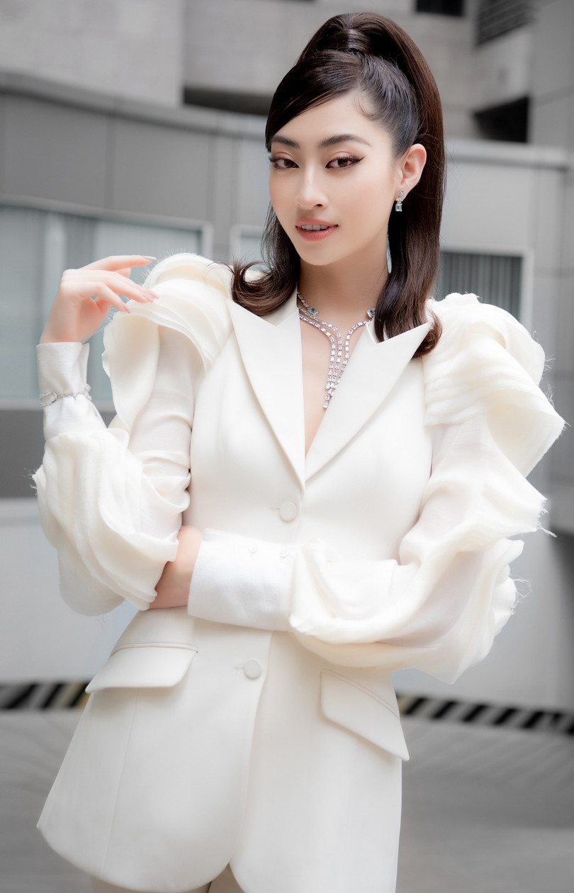 Mỹ nhân Miss World Vietnam đọ sắc