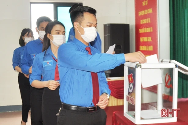 Phát huy sức trẻ, xây dựng Agribank Chi nhánh tỉnh Hà Tĩnh lớn mạnh