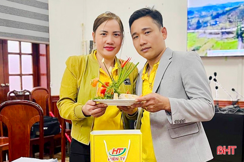 Vợ chồng chị Thái Thị Hiên đang từng bước nâng cao chất lượng sản phẩm để đáp ứng nhu cầu thị trường. IMG_7178 copy.jpg