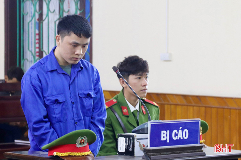 Đối tượng Xềnh Vừ (SN 1998, trú bản Thồng Chạ Lơn, huyện Khăm Cợt, tỉnh Bolikhămxay) tại phiên xử sơ thẩm diễn ra vào ngày 26/12/2023. z5199662215671_428193bbe862185d4c6543feb1440845 copy.jpg