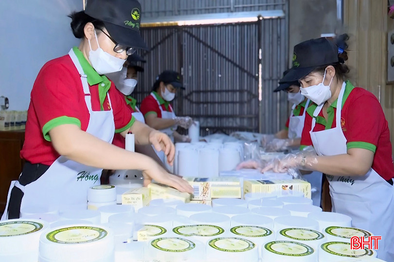 Trong năm 2023, cơ sở của chị Thủy tiêu thụ gần 5 tấn nguyên liệu và tạo ra được gần 4 tấn thành phẩm. IMG_7652 2 copy.jpg