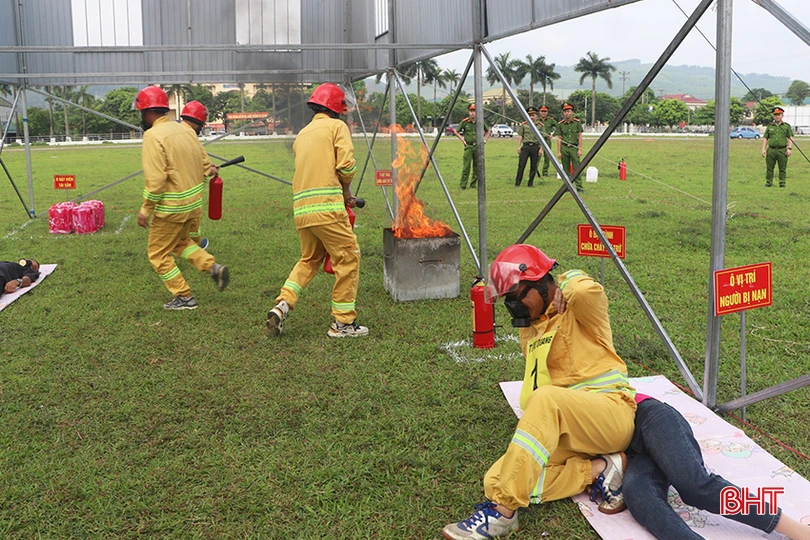 z5374587056277_093ef1827a59ac1910166037a3ff3168 copy.jpg