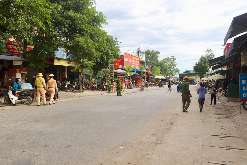 z5541339445716_8ef155be8e60b2d44239adf2f5d9f247 copy.jpg