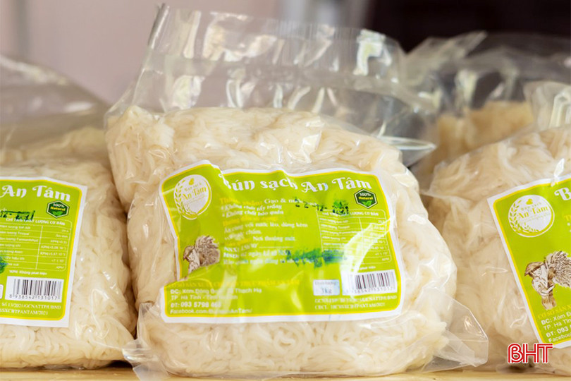 Sản phẩm "Bún sạch An Tâm" được tiêu thụ chủ yếu ở TP Hà Tĩnh, Lộc Hà, Hồng Lĩnh… z5538275595343_808502ba1d9da53385084a59245bbc65 copy.jpg