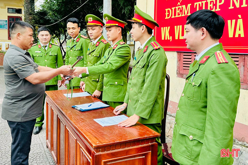 Qua công tác tuyên truyền đã làm chuyển biến nhận thức của cán bộ, Nhân dân, góp phần bảo đảm an ninh trật tự tại địa phương. z5486227755791_2958714631945e7ea6ec7fd04507e954 copy.jpg