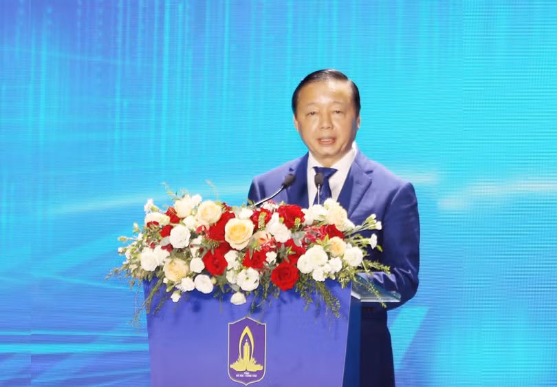 Phó Thủ tướng Chính phủ Trần Hồng Hà phát biểu tại hội nghị.