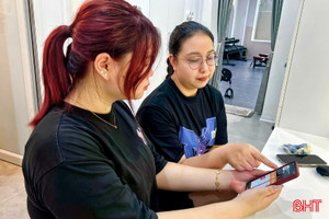 Giới trẻ Hà Tĩnh “bắt nhịp” xu hướng tiêu dùng thông minh