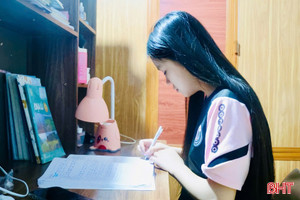 Học sinh "giữ nhịp" ôn tập trong kỳ nghỉ tết dài ngày