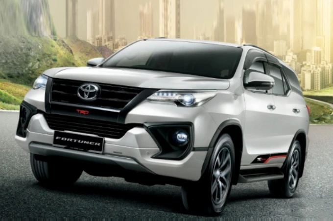 Toyota Fortuner 2021 phiên bản cao cấp nhất giá gần 1,4 tỷ đồng có gì?