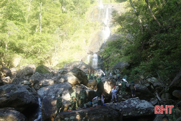 Hà Tĩnh khảo sát, đánh giá tiềm năng du lịch thác Vũ Môn