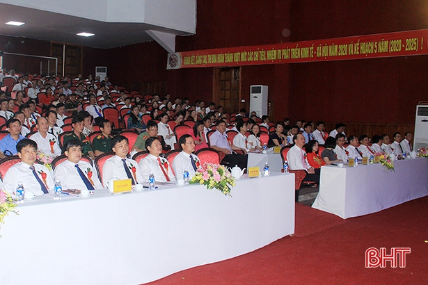 Nghi Xuân vinh danh 55 tập thể, cá nhân điển hình tiên tiến