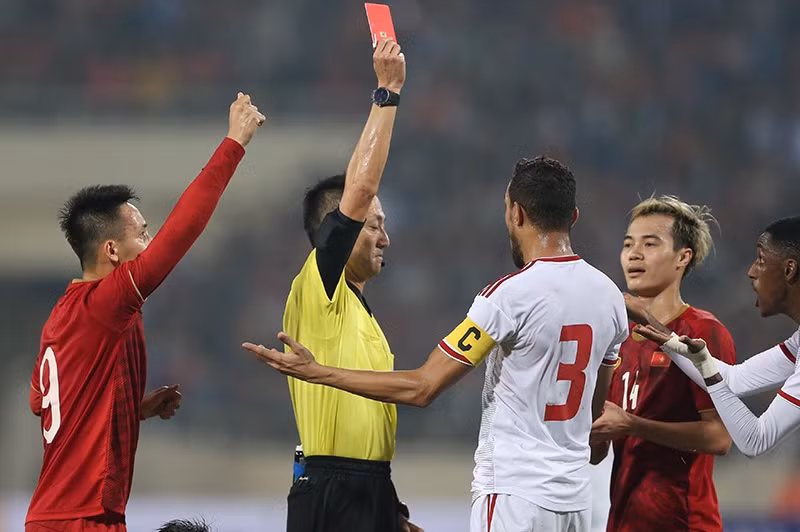 UAE sớm ‘tung cờ trắng’ dù chưa gặp lại tuyển Việt Nam