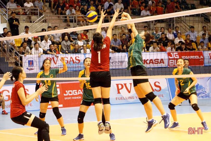 Giải bóng chuyền Vô địch quốc gia 2020: Các đội cửa dưới đều thua