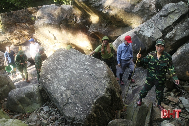 Hà Tĩnh khảo sát, đánh giá tiềm năng du lịch thác Vũ Môn