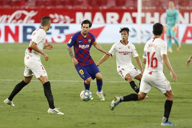 Thấy gì từ trận hòa Sevilla có thể khiến Barca mất chức vô địch?