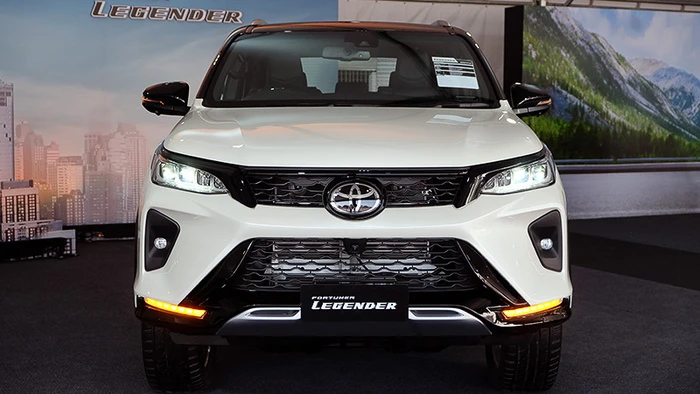 Toyota Fortuner 2021 phiên bản cao cấp nhất giá gần 1,4 tỷ đồng có gì?
