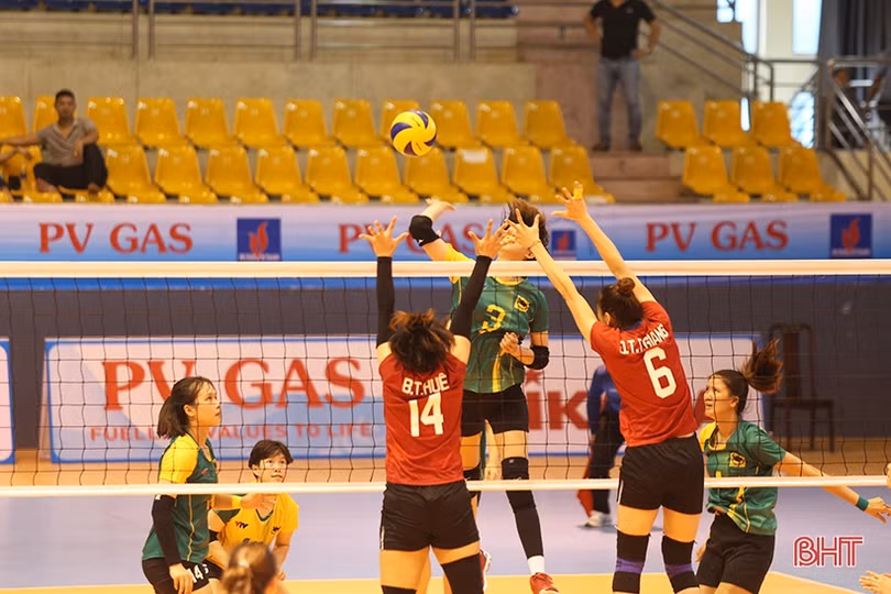 Vòng 1 Giải bóng chuyền VĐQG tại Hà Tĩnh: Những trận đấu chất lượng cao