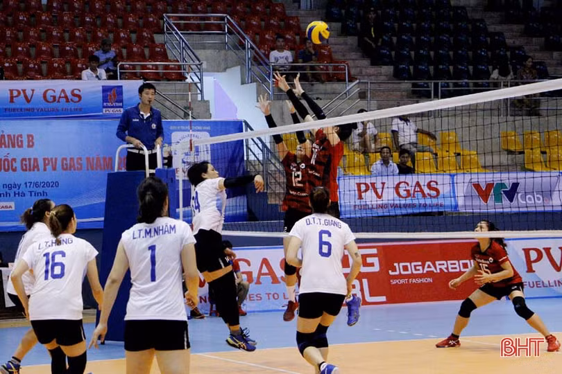 Hà Tĩnh thắng tưng bừng ngày thi đấu cuối cùng Giải Bóng chuyền vô địch quốc gia
