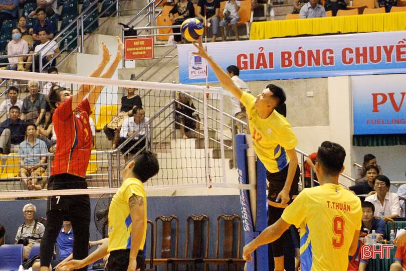 Hà Tĩnh thắng tưng bừng ngày thi đấu cuối cùng Giải Bóng chuyền vô địch quốc gia