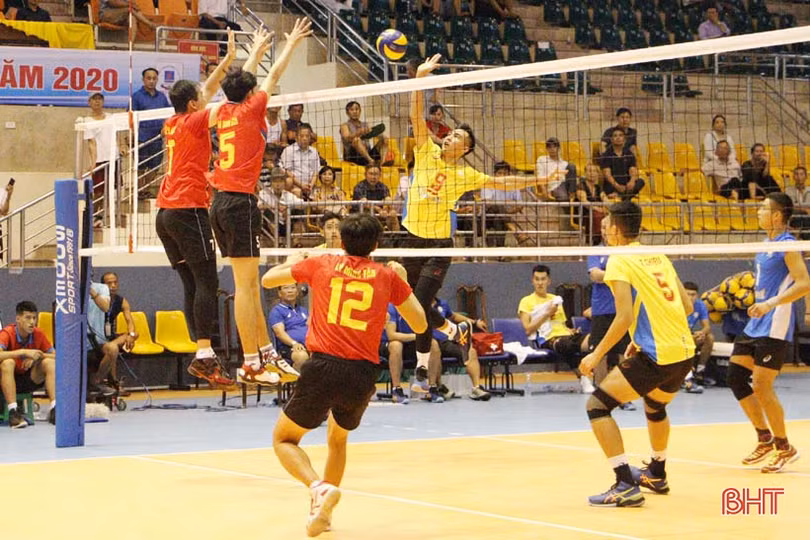 Hà Tĩnh thắng tưng bừng ngày thi đấu cuối cùng Giải Bóng chuyền vô địch quốc gia