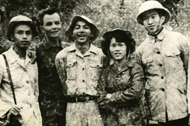 Lòng trong và bút sắc