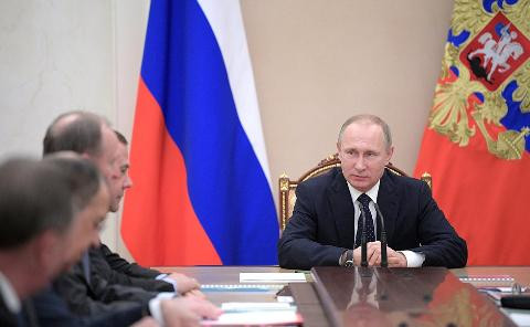 Tổng thống Nga Putin chủ trì cuộc họp Hội đồng An ninh ngày 19/1 chau au gian ca nga
