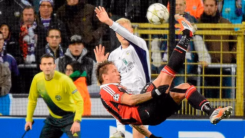 10 cu nga ban den dep nhat lich su