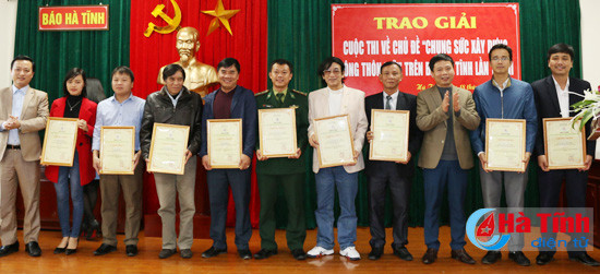 vinh danh 28 tac pham viet ve chung suc xay dung nong thon moi