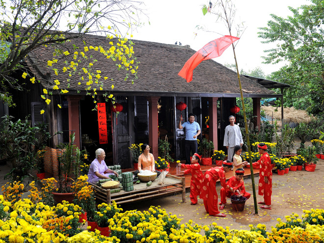 lai ban ve cau chuyen co nen bo tet co truyen hay khong