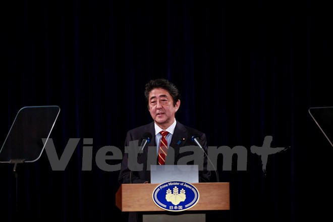 thu tuong nhat ban abe to chuc hop bao ve quan he nhat viet