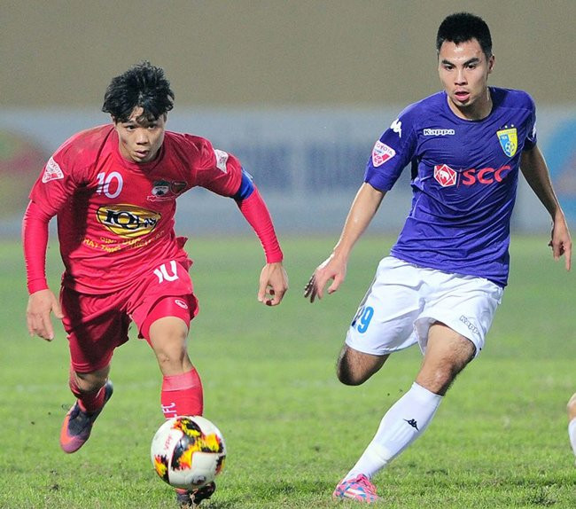 và ông cũng tin tưởng Công Phượng sớm trở lại hagl xuong hang van theo triet ly cua bau duc den cung