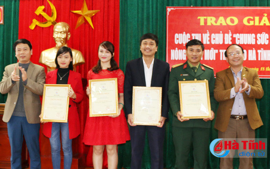 vinh danh 28 tac pham viet ve chung suc xay dung nong thon moi