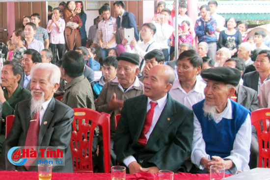 dac sac hoi thi lam co cung dau xuan