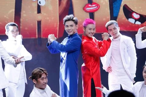 300 nghe si tham gia ngo danh hai 2017