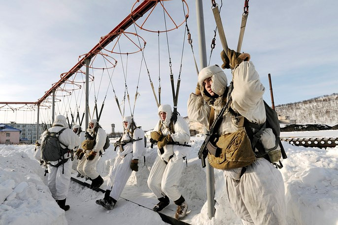 chum anh tinh nhue hai quan danh bo nga