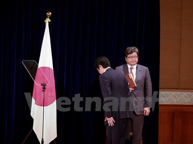 thu tuong nhat ban abe to chuc hop bao ve quan he nhat viet