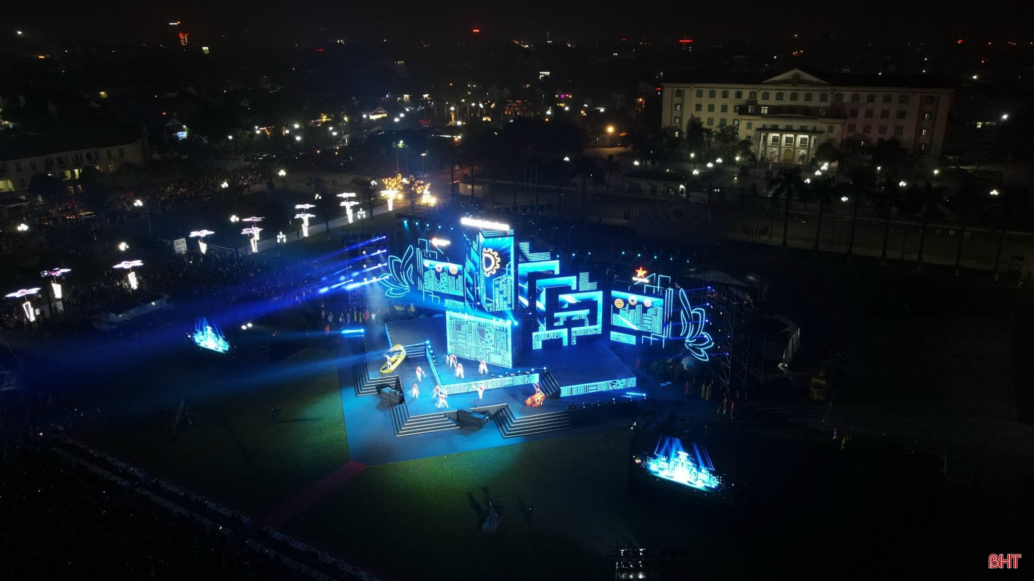 “Bữa tiệc” âm thanh, ánh sáng chào năm mới 2024