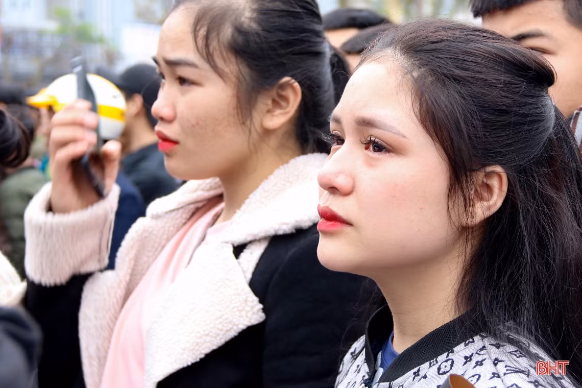 Tân binh lên đường: Vinh quang người đi, nhớ thương người ở lại!