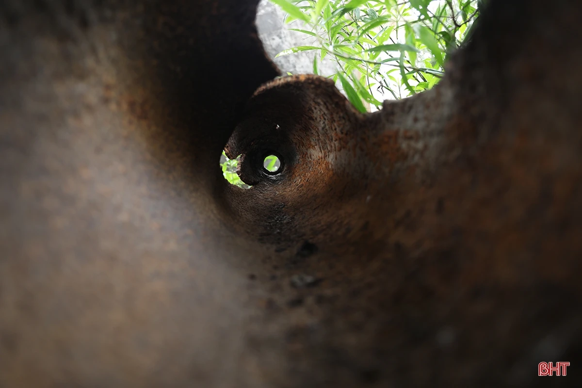 Thăm chiến tích “Hầm Nghiêng” trên đỉnh Hoành Sơn