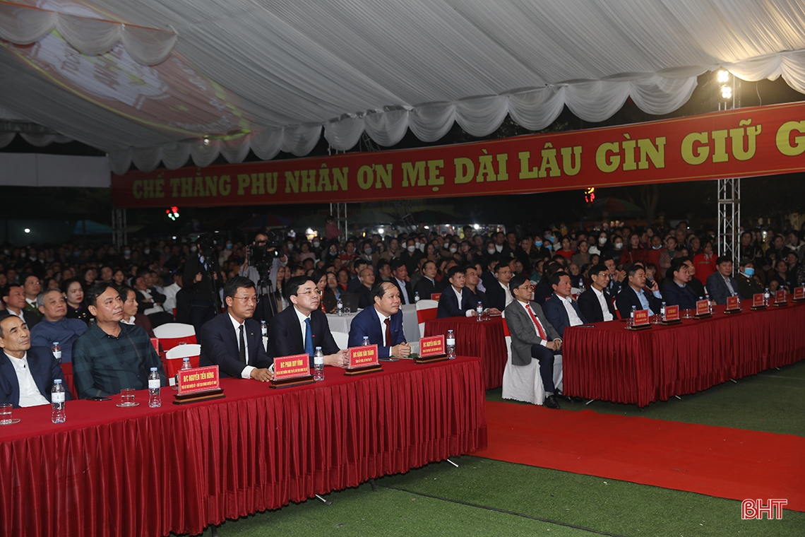 Đặc sắc chương trình “Âm sắc đền thiêng”