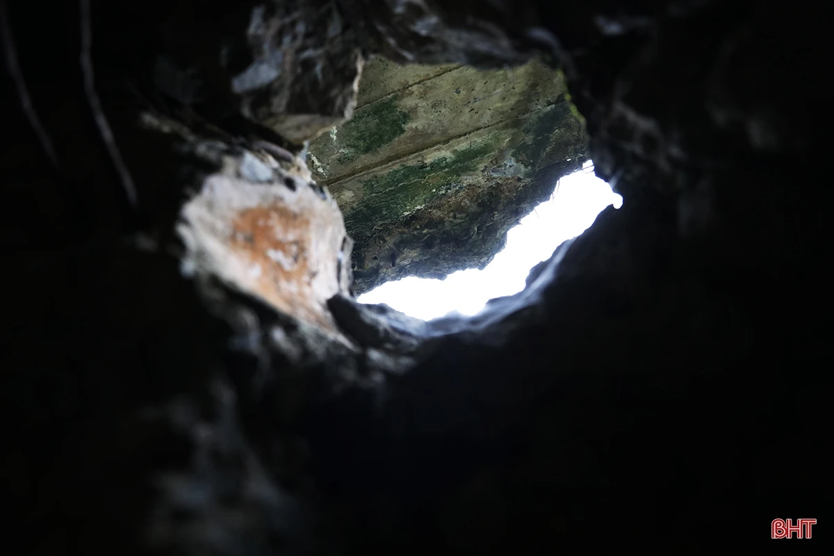 Thăm chiến tích “Hầm Nghiêng” trên đỉnh Hoành Sơn