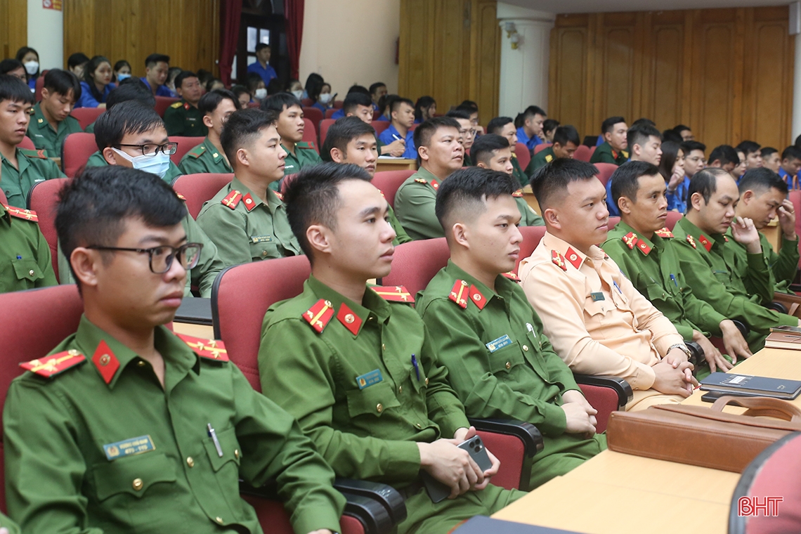 Xây dựng tổ chức Đoàn ở Hà Tĩnh vững mạnh về tư tưởng, chính trị, tổ chức và hành động
