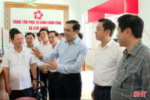 Chủ tịch UBND tỉnh kiểm tra chuẩn bị vận hành thử chính quyền địa phương 2 cấp