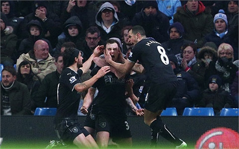 Man City không thể thắng Burnley dù dẫn trước hai bàn ảnh 3 Man City không thể thắng Burnley dù dẫn trước hai bàn ảnh 3