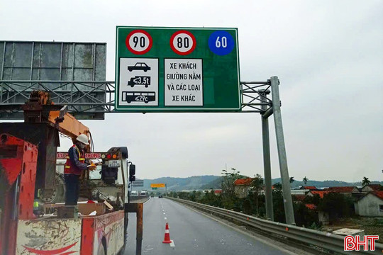 Điều chỉnh giảm tốc độ một số loại xe trên cao tốc qua Hà Tĩnh